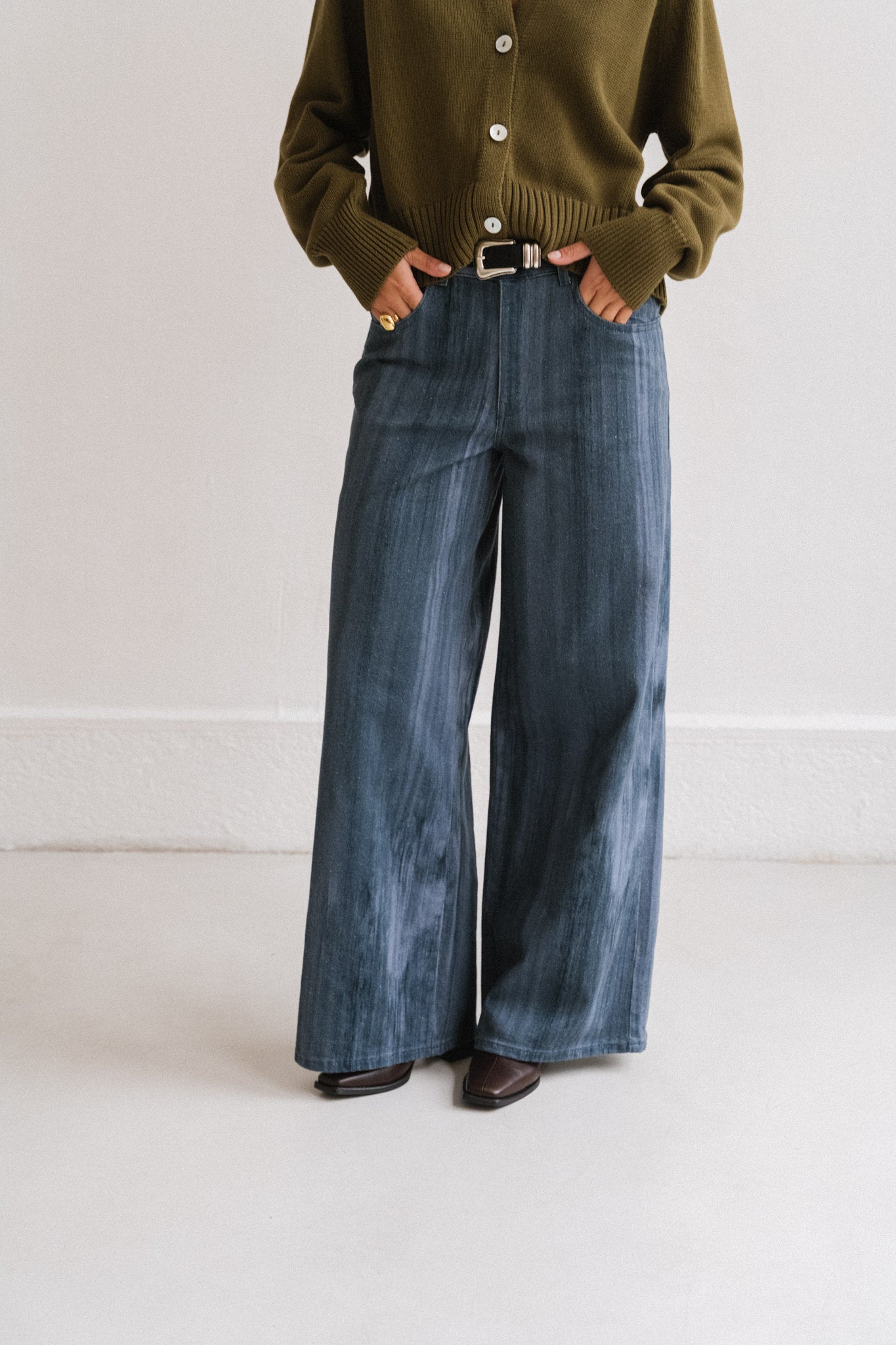 Pantalon large en coton bio | bleu "ombre blue hedda pants"