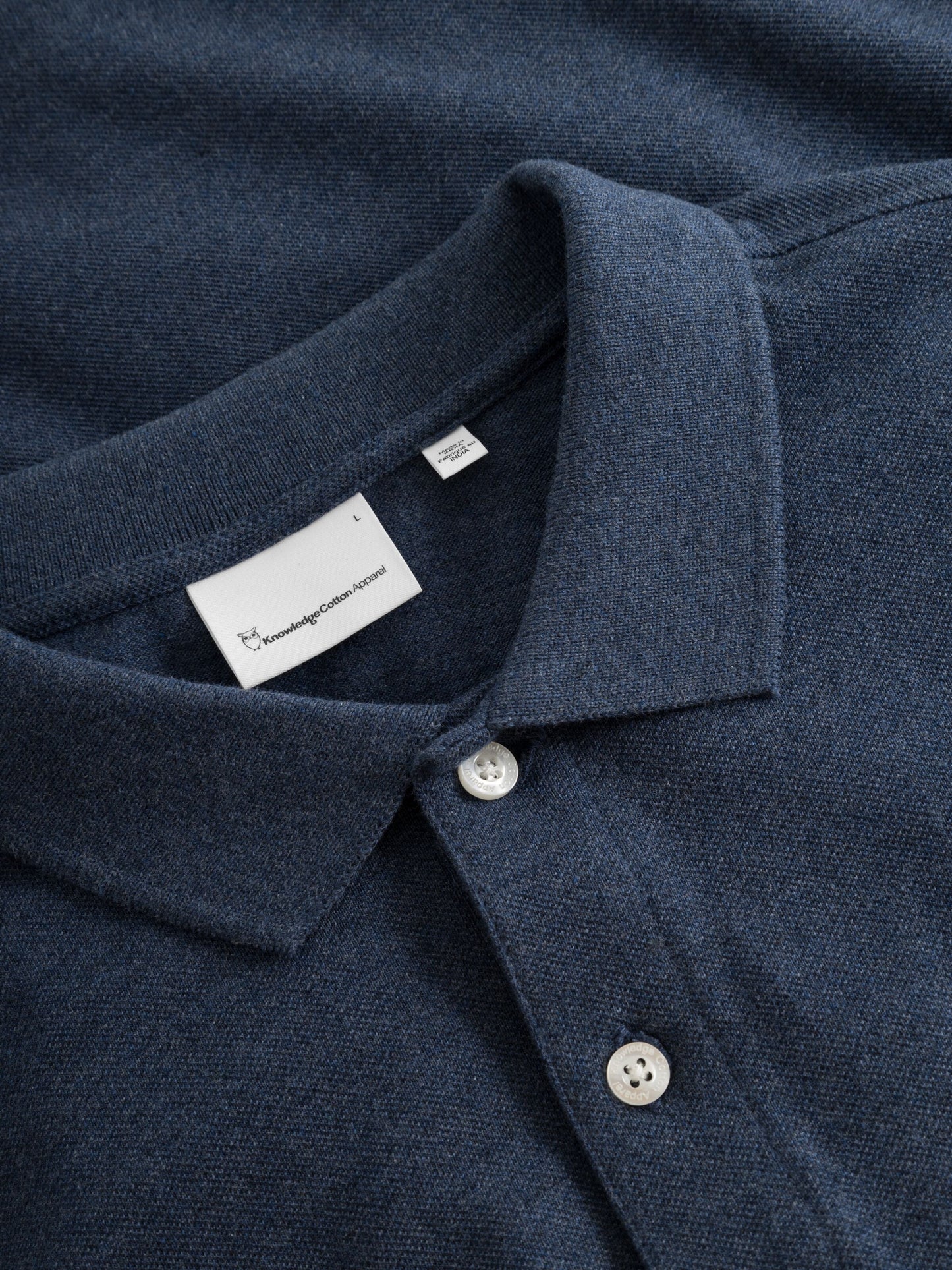Polo droit bleu foncé en coton bio - basic badge polo insigna blue melange