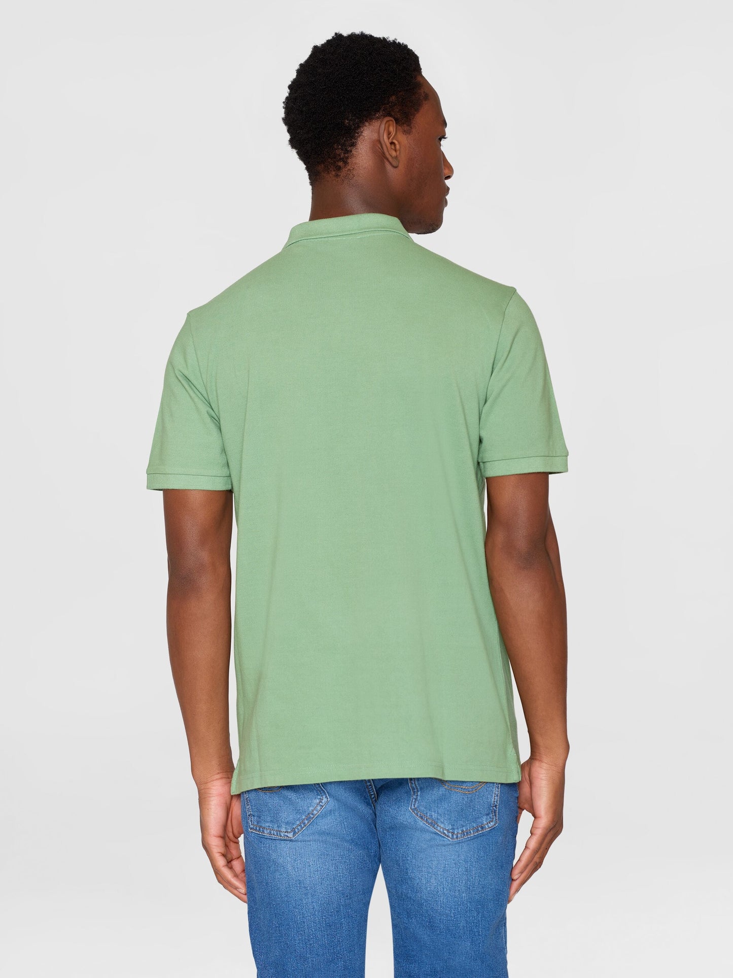 Polo en coton bio | vert "toke basic badge polo shale green"