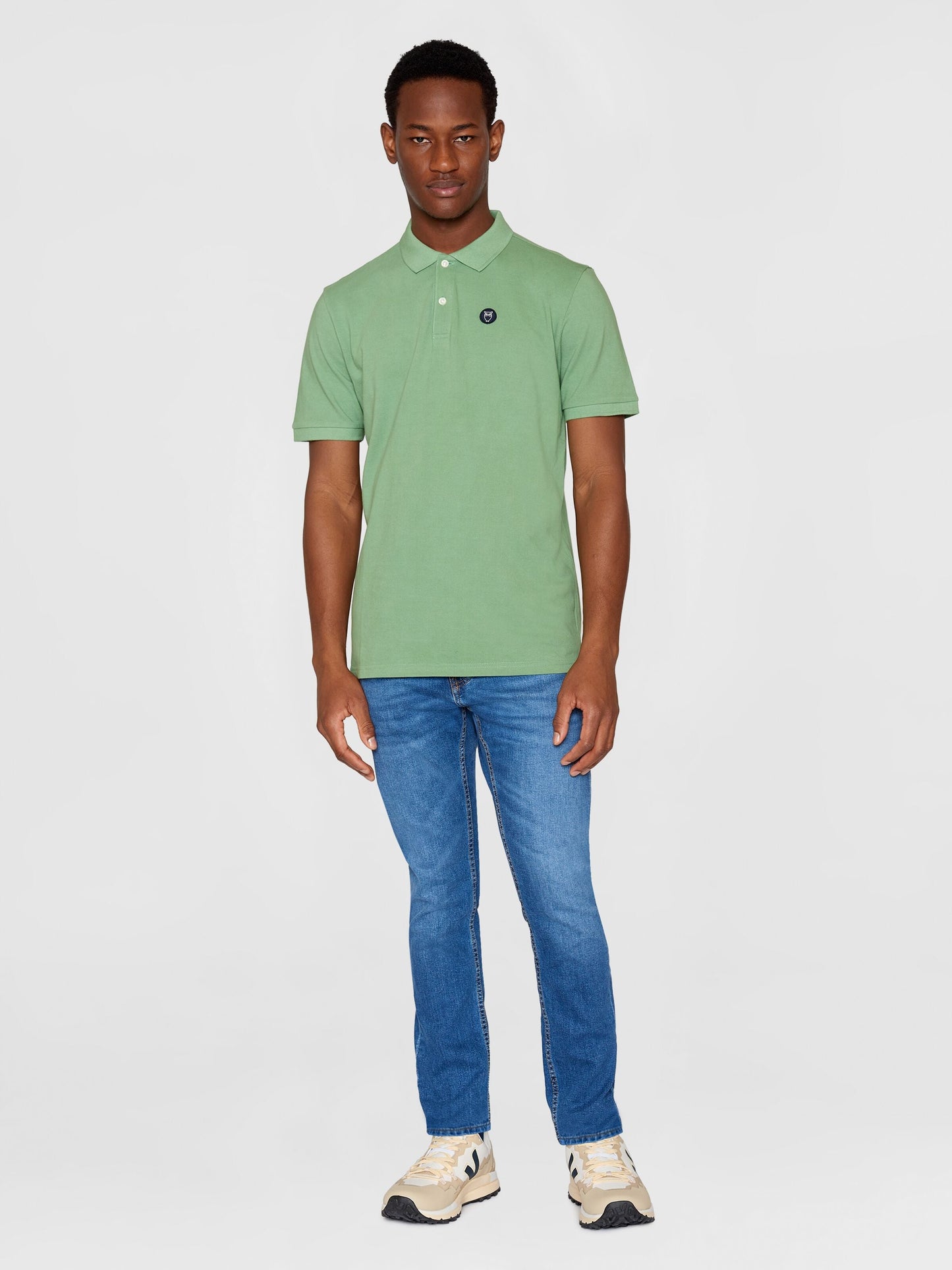 Polo en coton bio | vert "toke basic badge polo shale green"