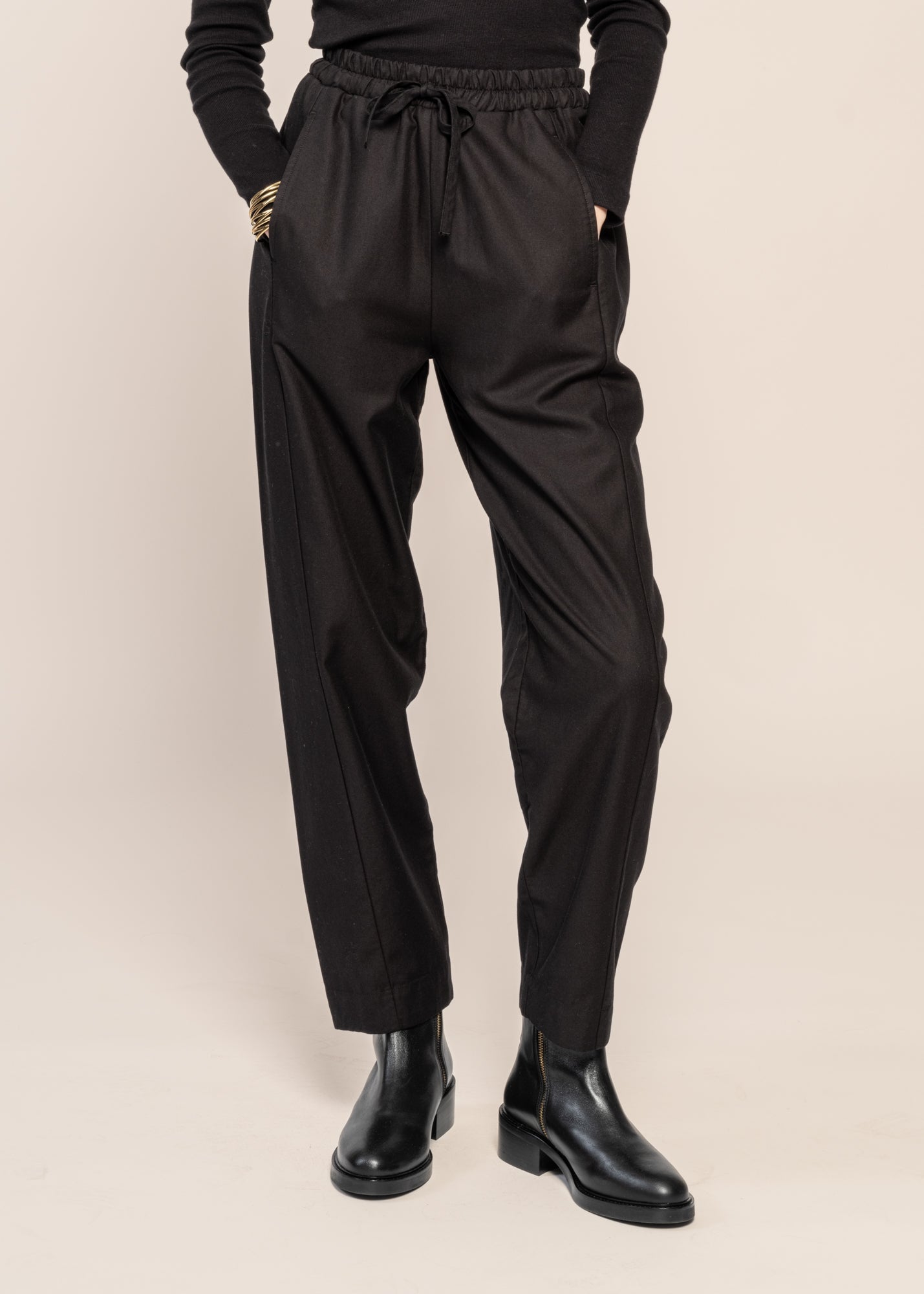 Pantalon droit en coton bio | noir "black bean esther pants black"