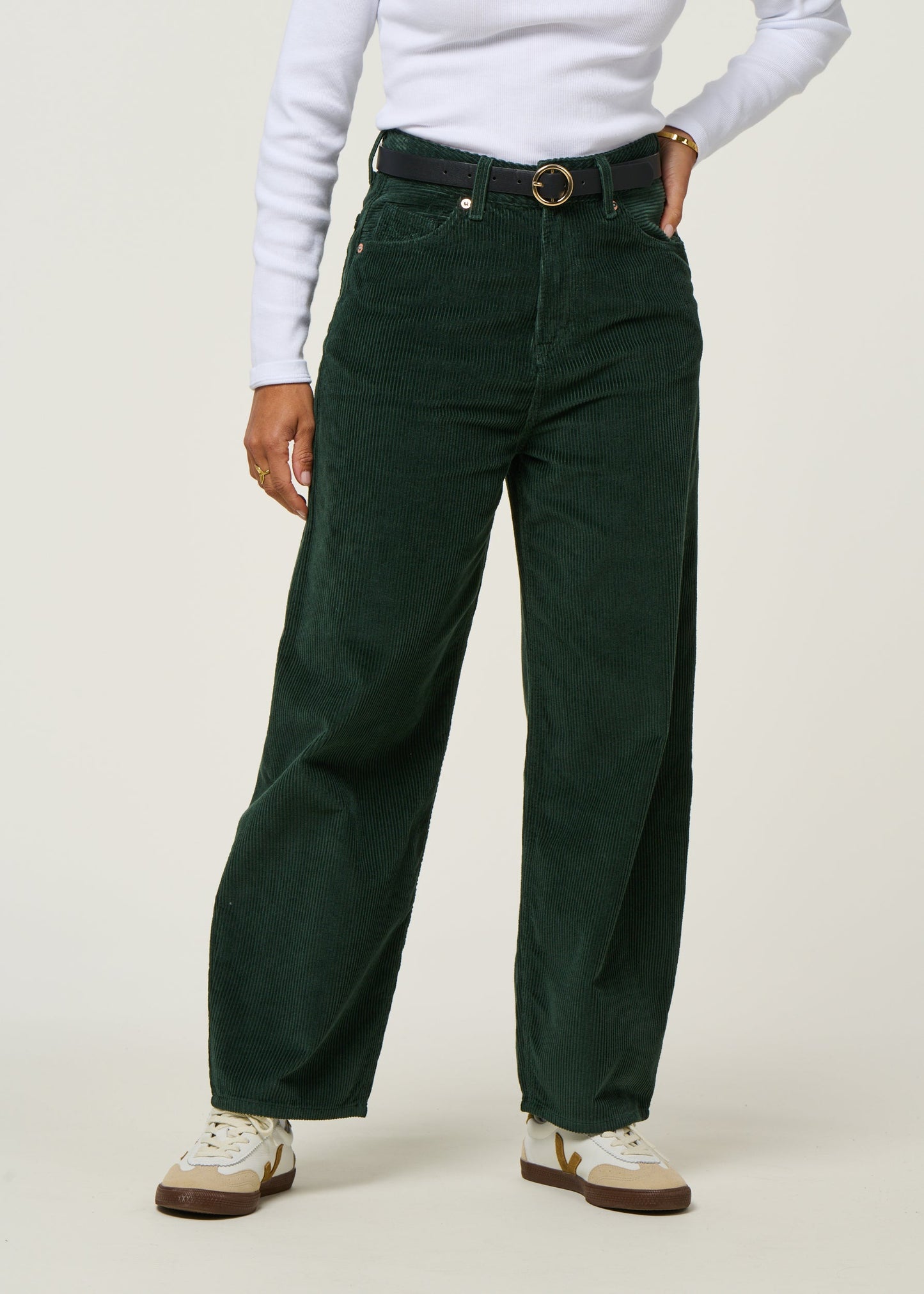 Pantalon ballon velours en coton bio | vert "leila cord - dark green cord"