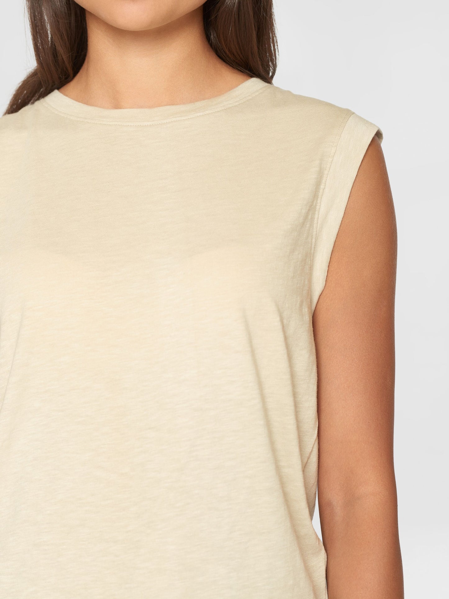 T-shirt en coton bio | Beige "loose fit jersey tank top egret"