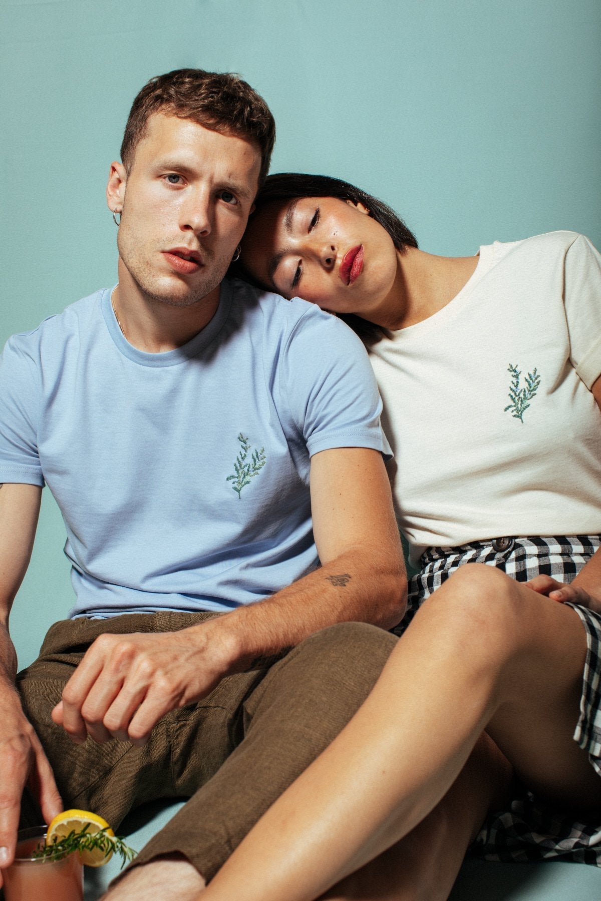 T-shirt ecru brodé en coton bio - romarin ecru