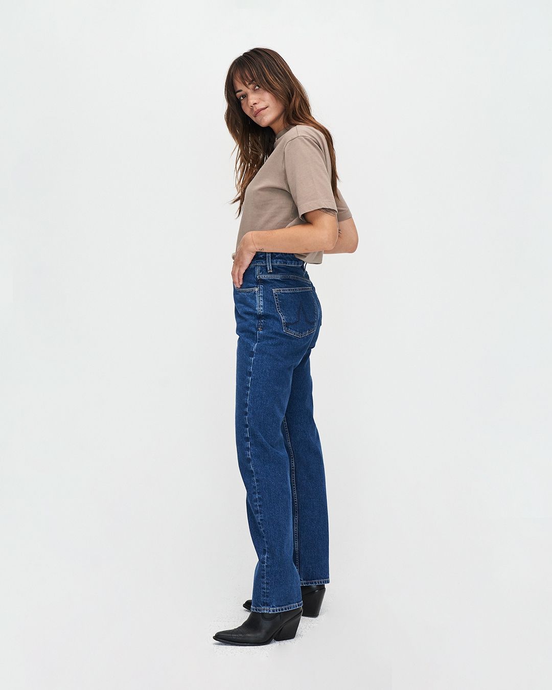Jean droit en coton bio | bleu brut "Rosa Straight dark blue"
