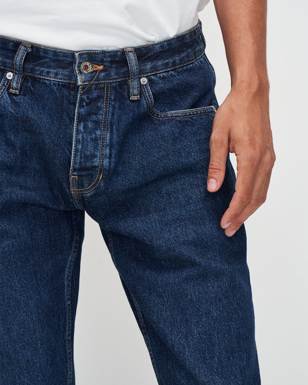 Jean slim en coton bio | bleu brut "codie tapered kind of blue"