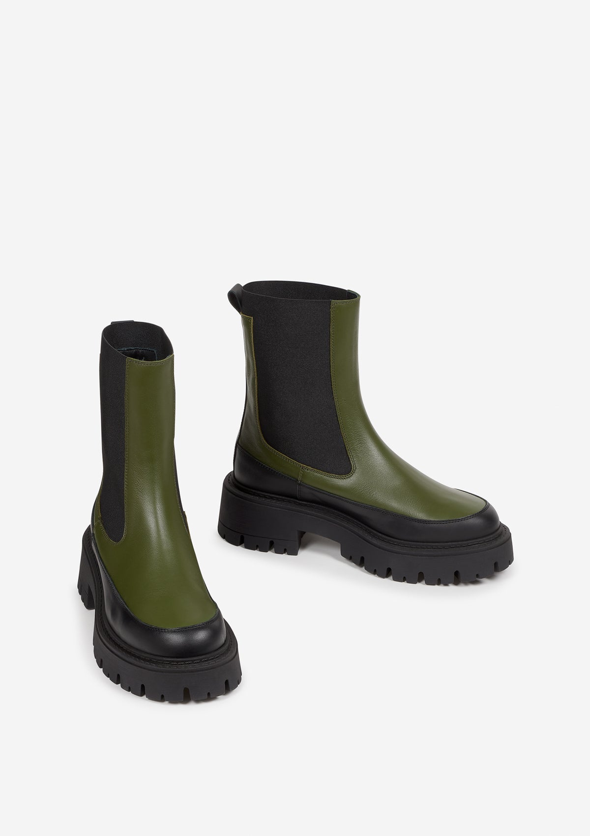 Bottines chelsea en cuir certifié | vert kaki "le jour camouflage"