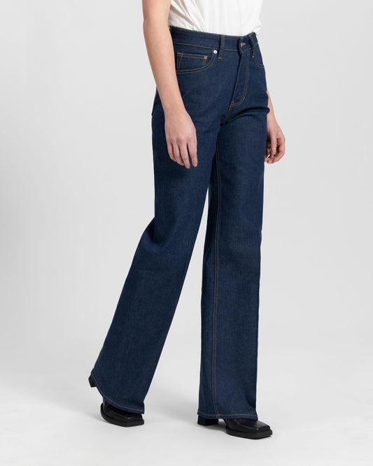 Jean ample en coton bio | bleu foncé "harper loose flare dry"