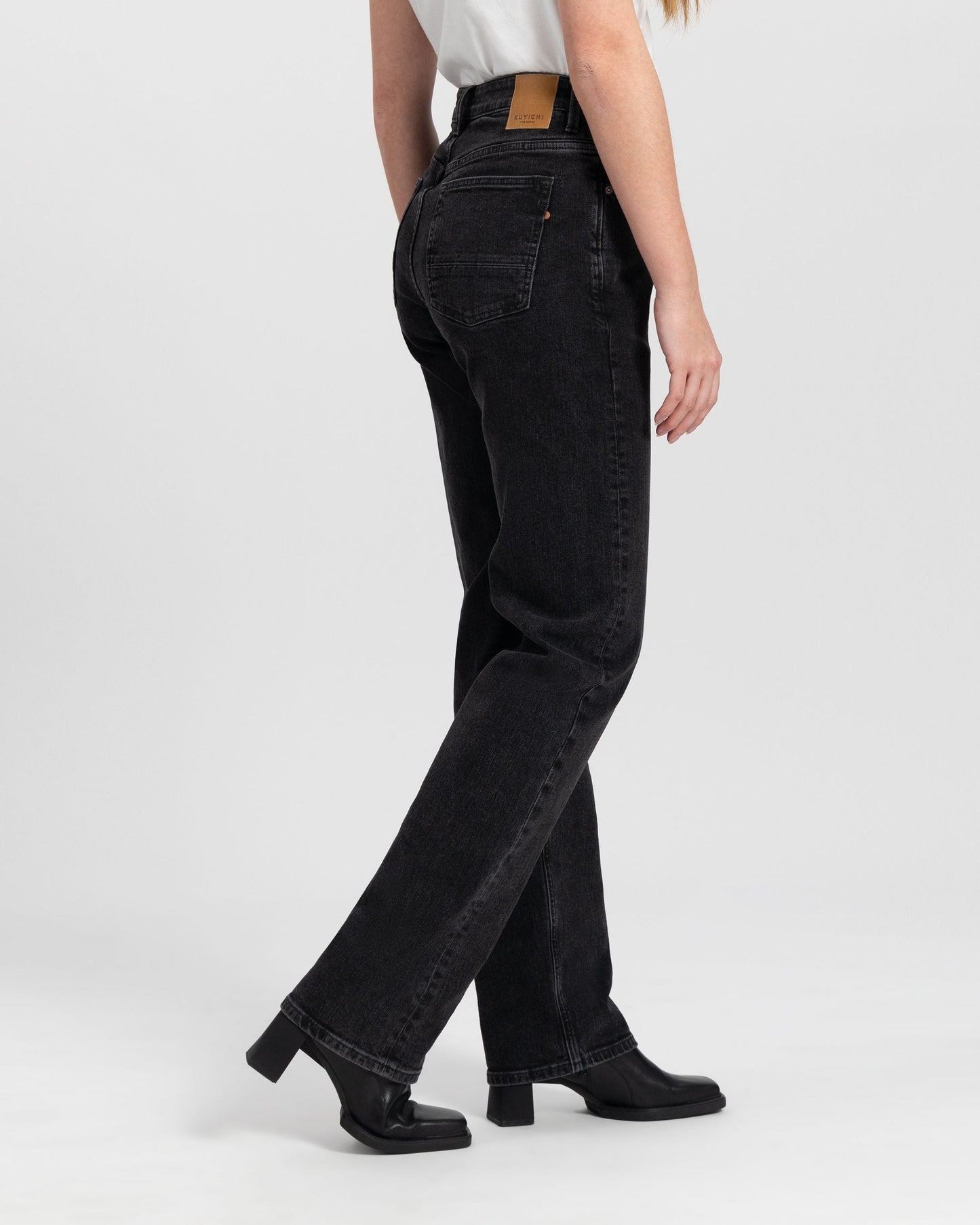 Jean droit en coton bio | noir "rosa straight vintage-black"