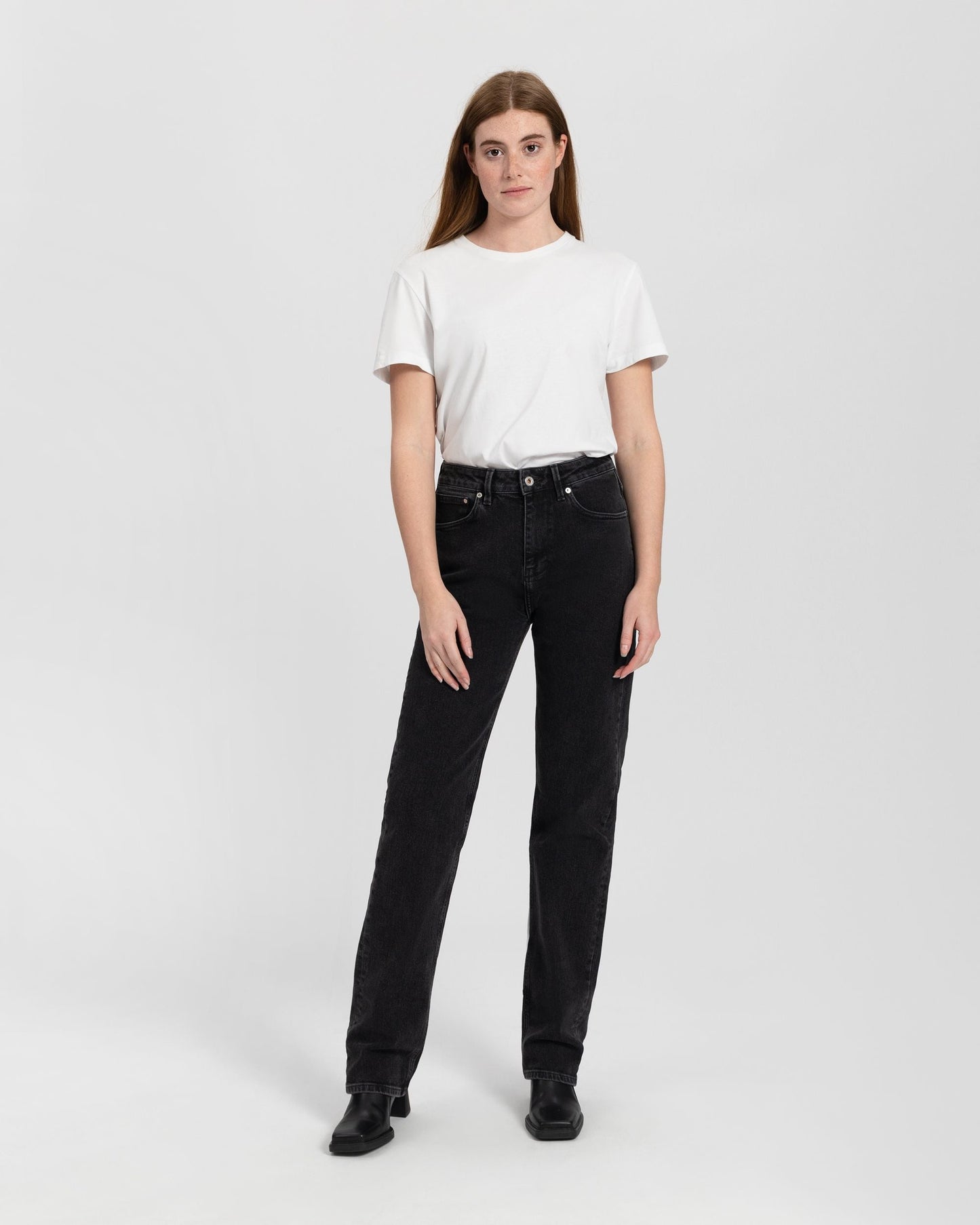 Jean droit en coton bio | noir "rosa straight vintage-black"