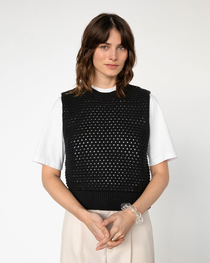 Top maille en coton biologique | noir "knit vest - true black"