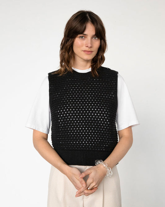 Top maille en coton biologique | noir "knit vest - true black"