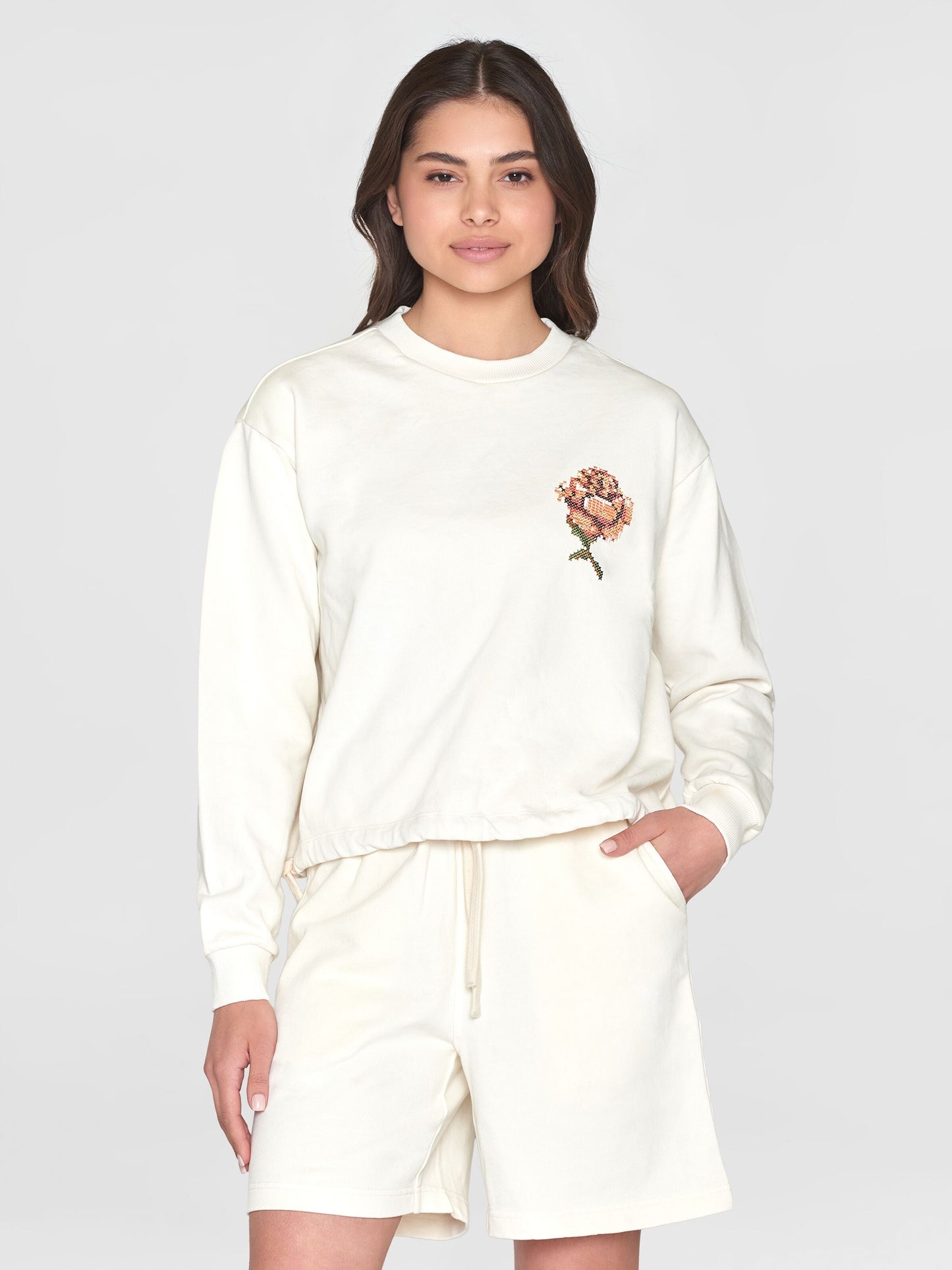 Sweat brodé en coton bio | Écru "loose fit sweat with embr. egret"