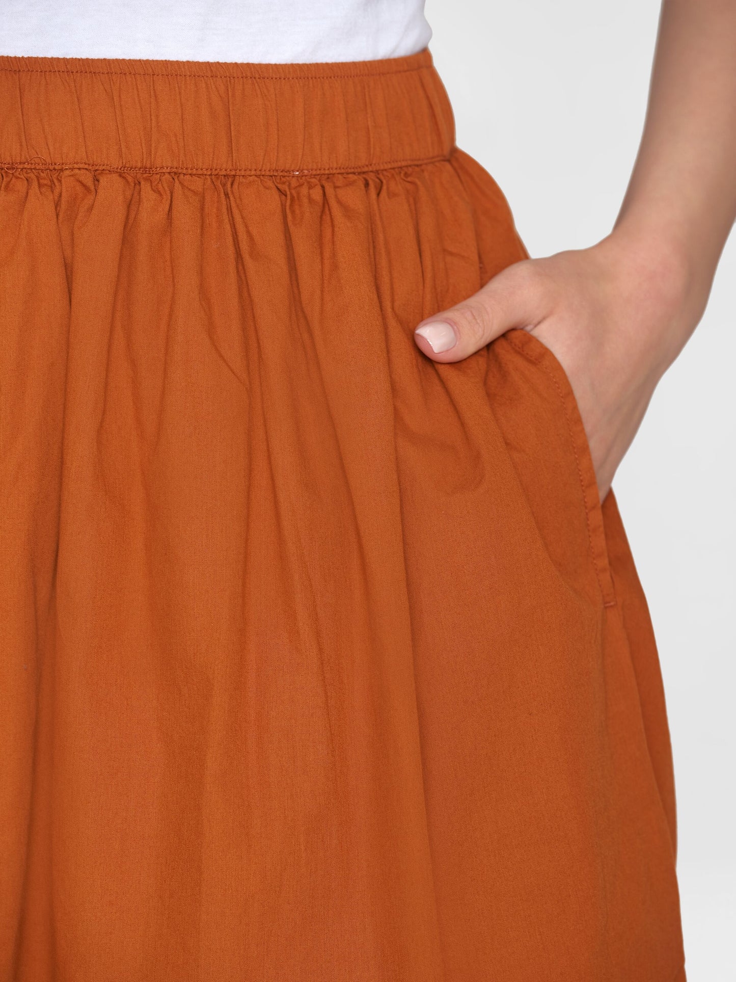 Jupe midi en coton bio | Marron "poplin elastic waist mid-length leather brown"