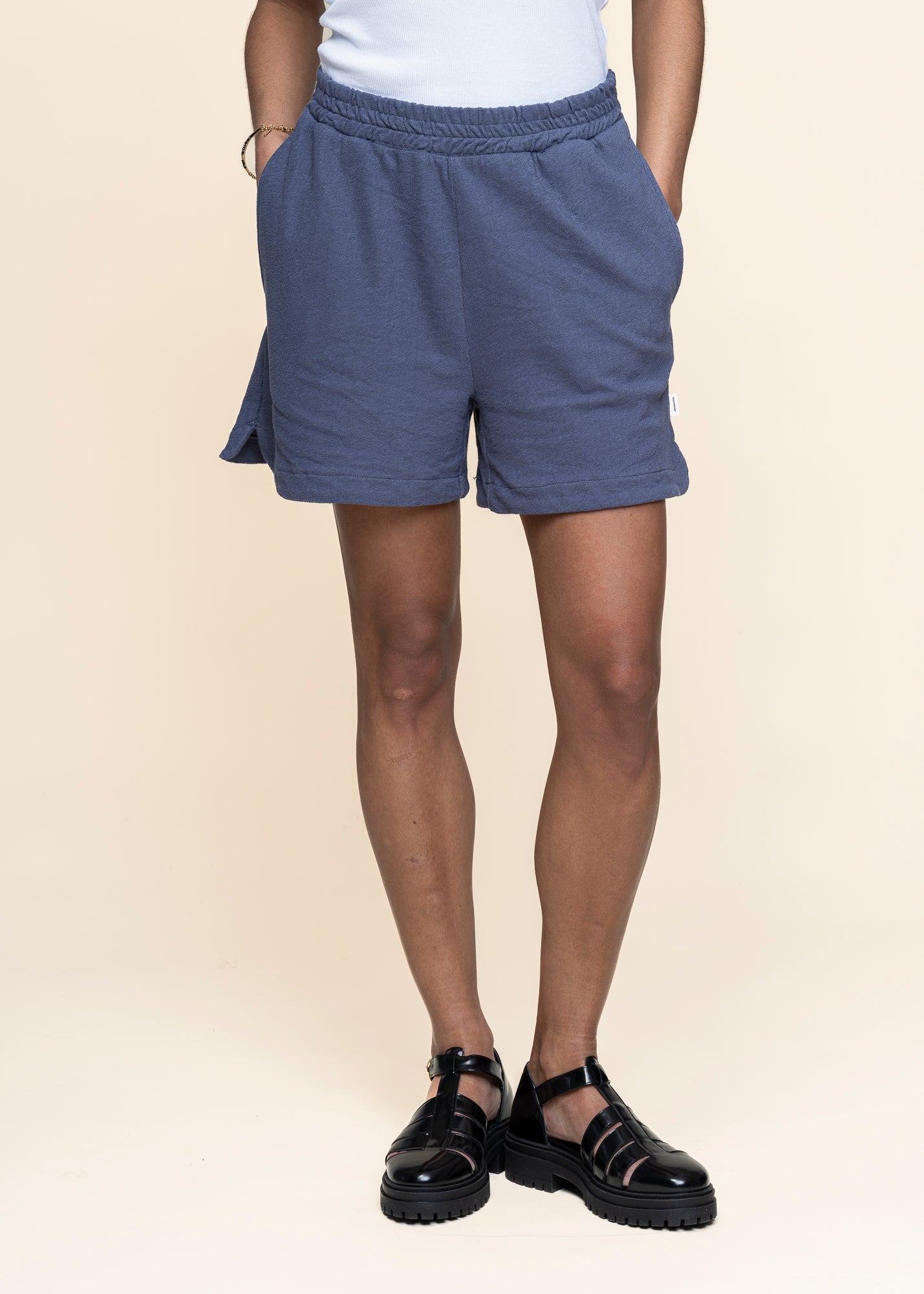 Short en coton biologique | bleu "posey elastic waist bouclé shorts vintage indigo"