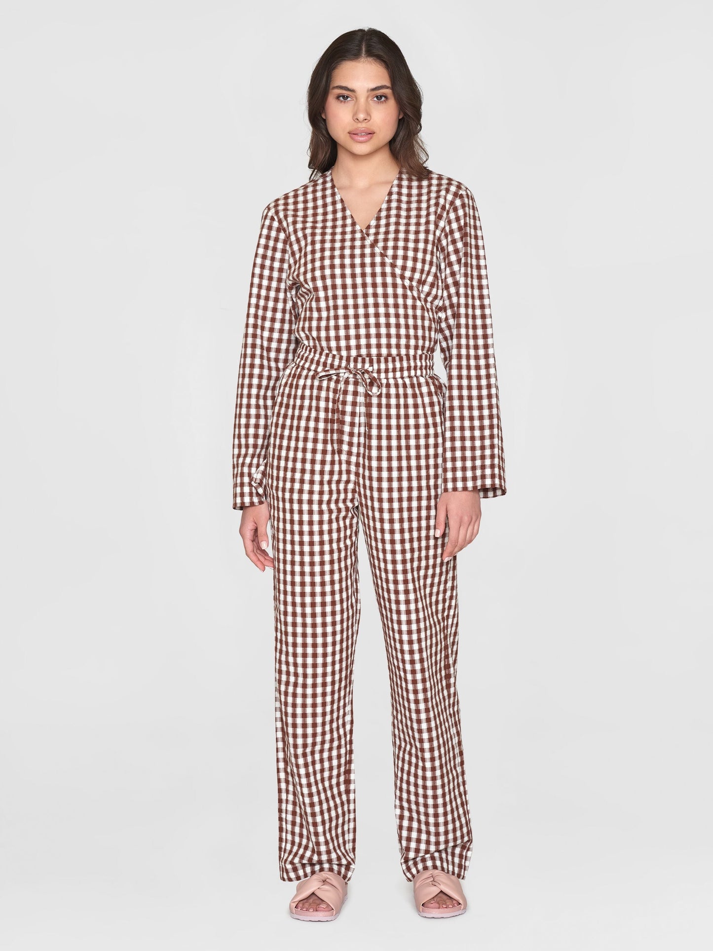 Pantalon ample en coton bio | Carreaux marron "chloe barrel seersucker brown check"