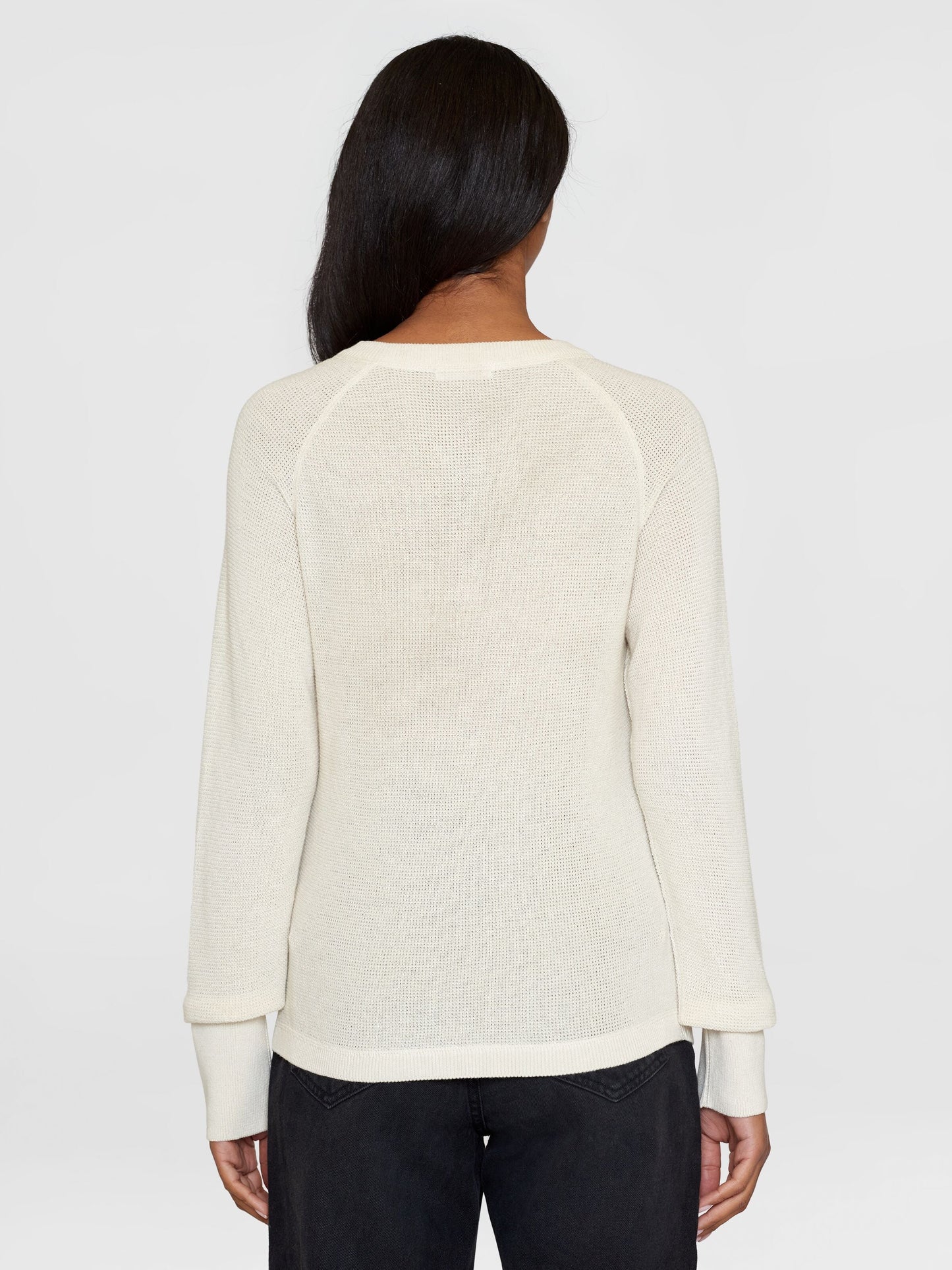 Pull en coton bio et matière recyclée | Beige "slim henley mixed yarns light knit egret"