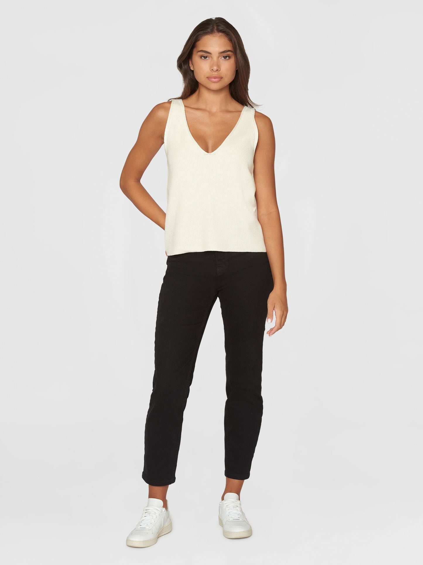 Top en maille en coton bio | Écru "regular cotton racking stich top egret"