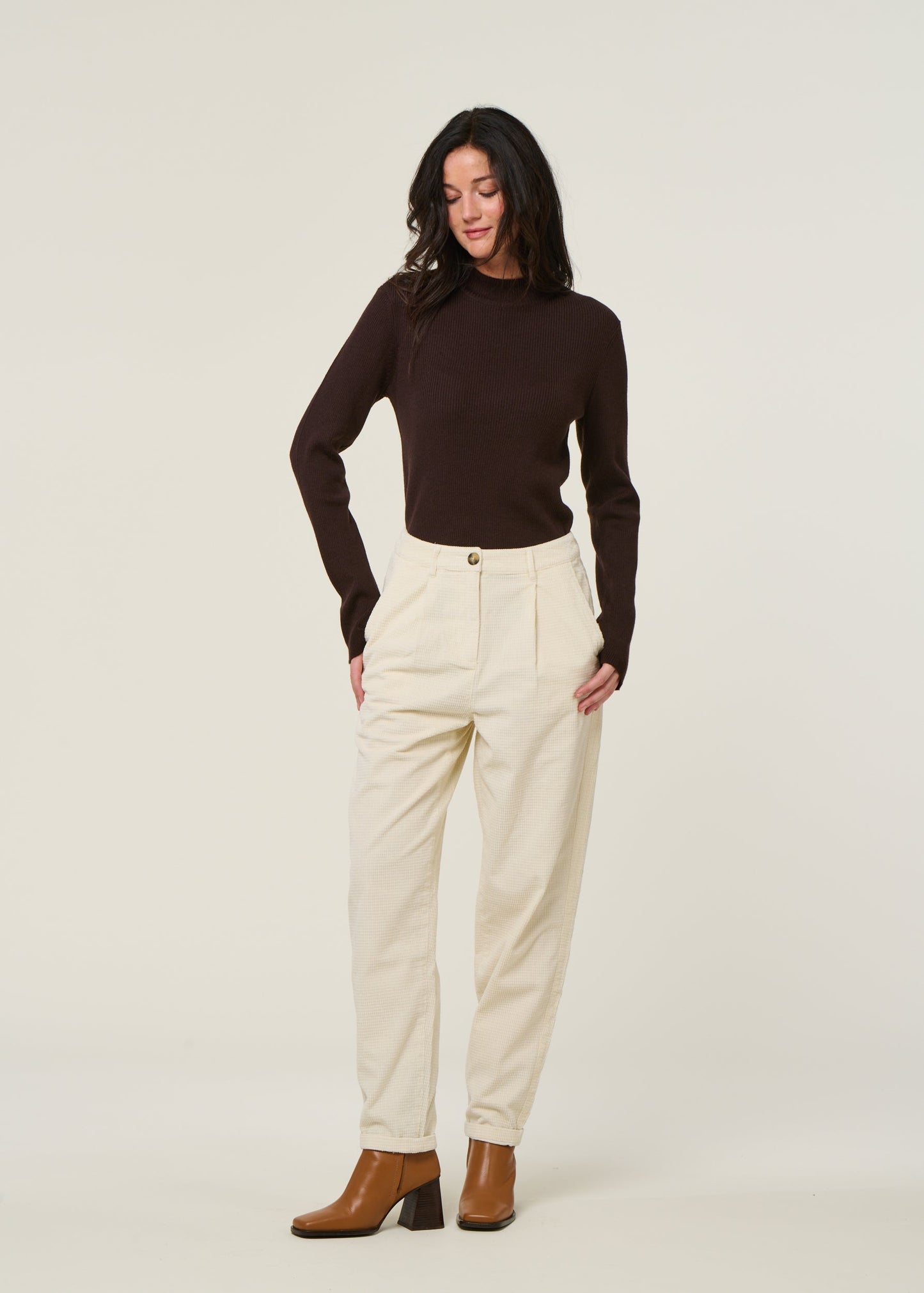 Pantalon velours côtelé en coton bio | écru "organic cotton chloe corduroy pant gots - egret"