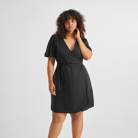 Robe portefeuille en tencel | Noir "wrap dress kungshamn black"