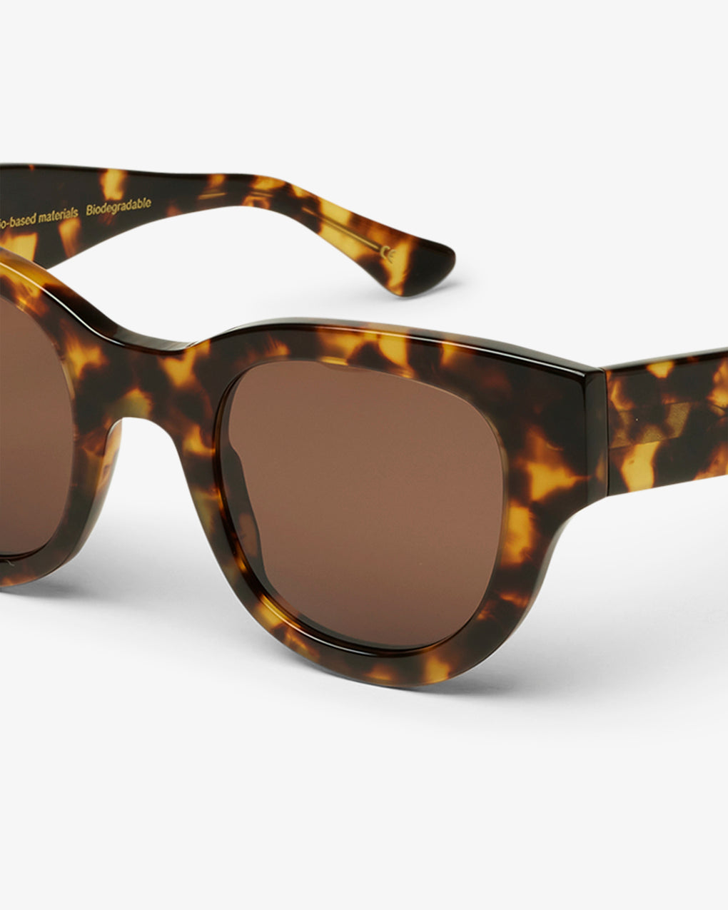 Lunettes de soleil en acetate biodegradable - Sunglass 06 classic havana / brown