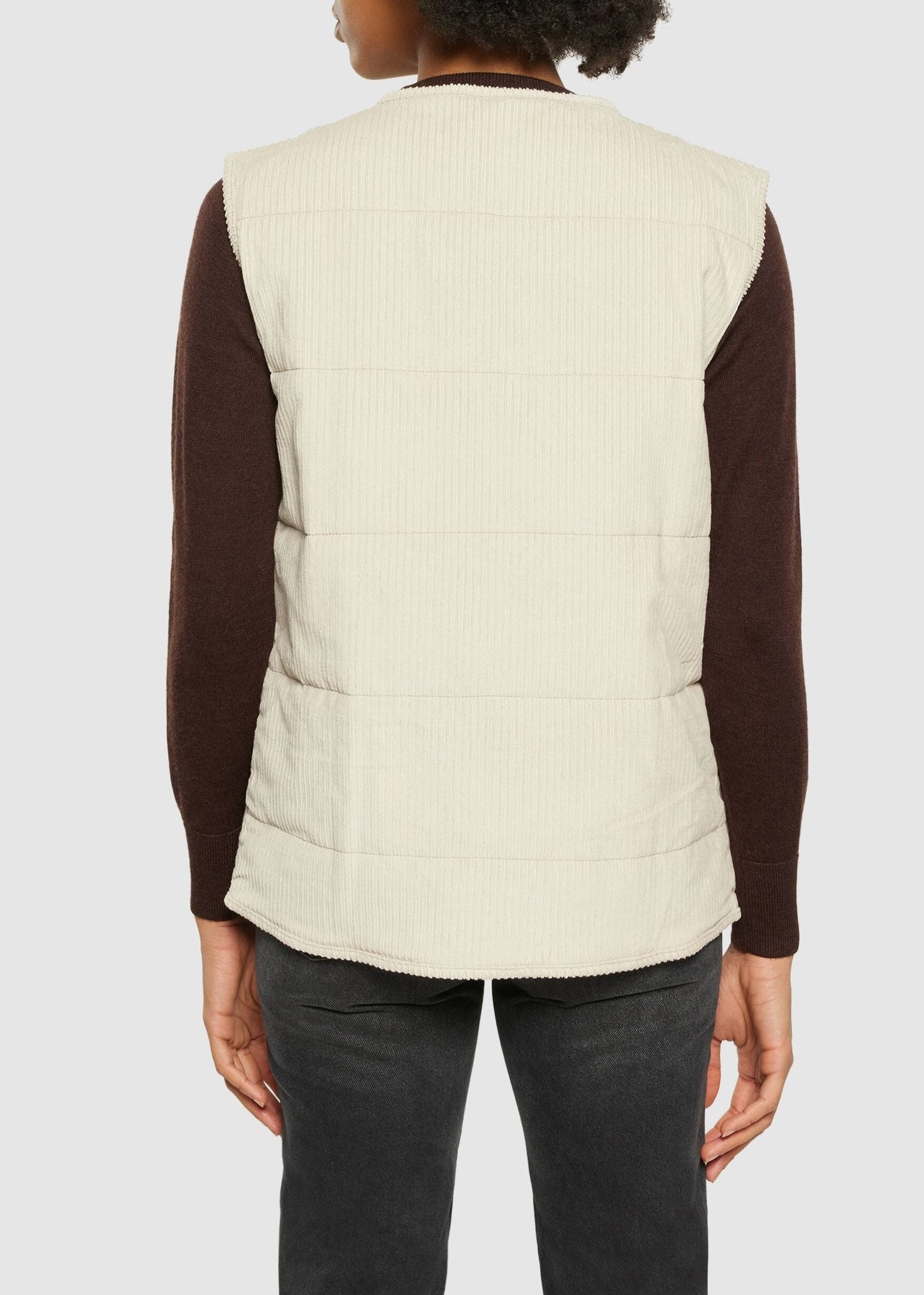 Veste matelassée sans manches en coton bio et matière recyclée | écru "irregular corduroy zip vest light feather gray"
