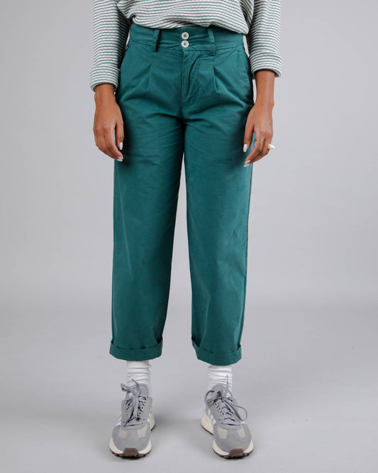 Chino vert bouteille en coton bio - kale pleated chino green