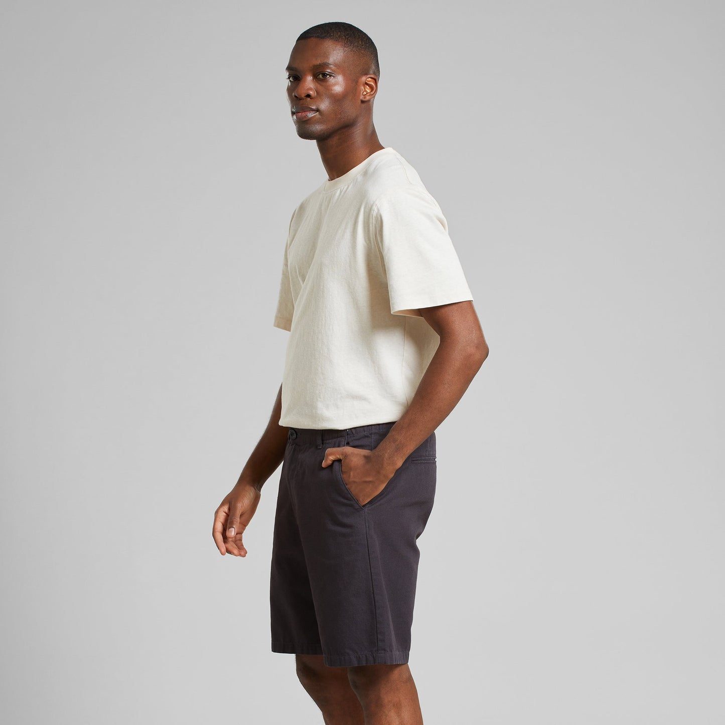 Short chino en coton bio | Noir "chino shorts nacka canvas phantom black"