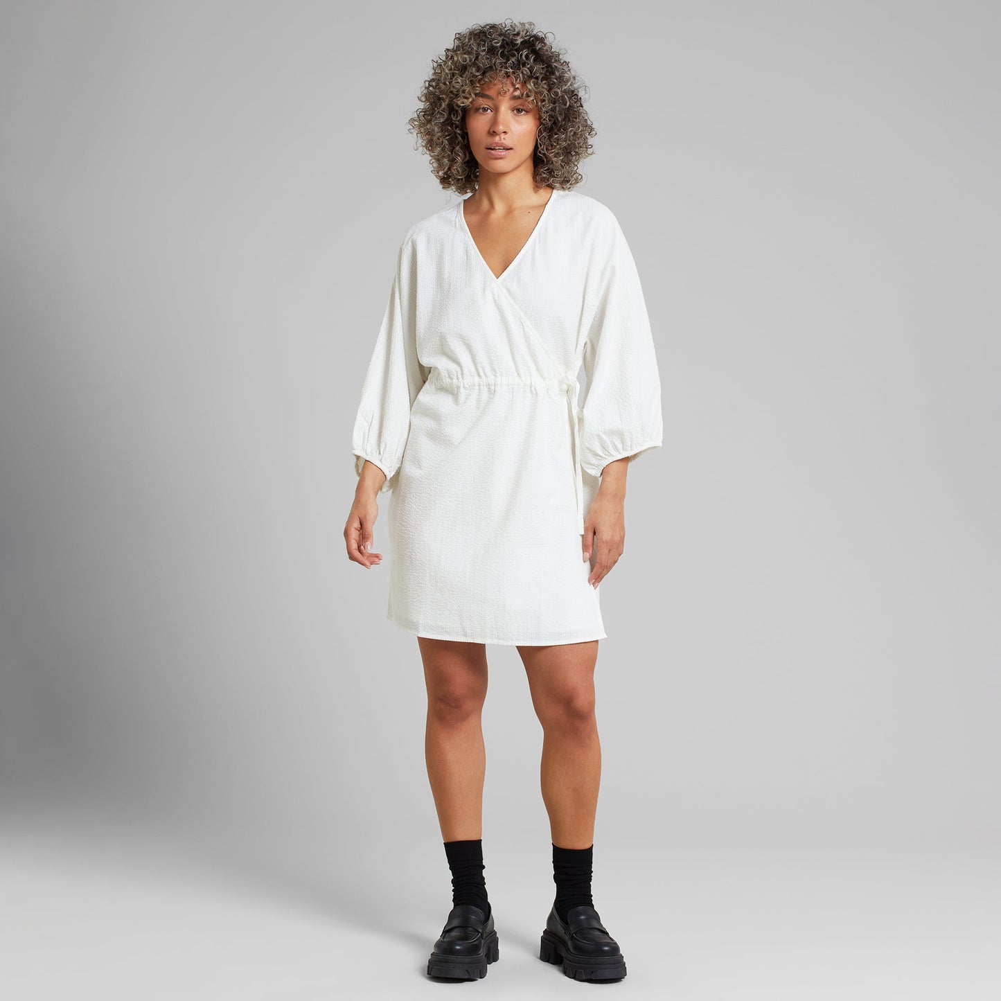 Robe portefeuille en coton bio | Blanc "wrap dress ugglan off-white"