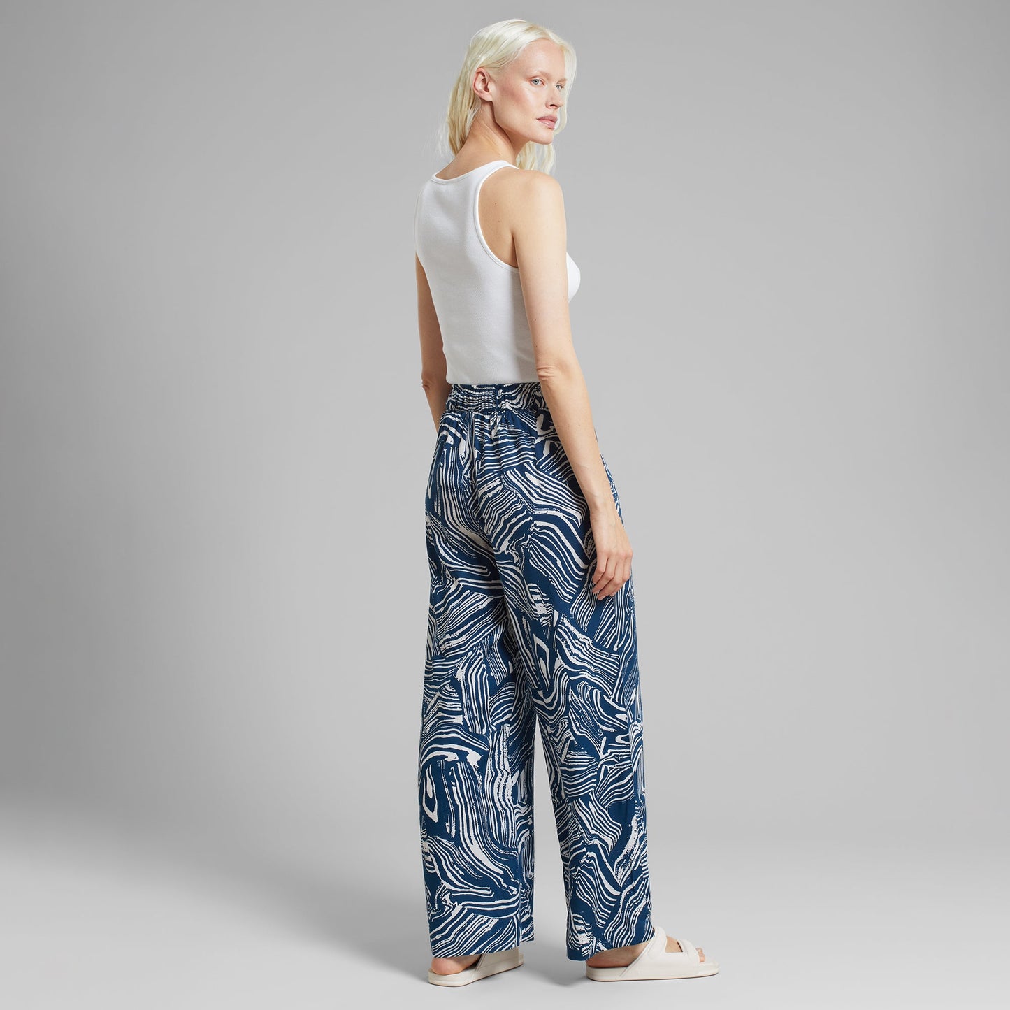 Pantalon ample en tencel | Bleu à motifs blancs "pants ale clay swirl blue"