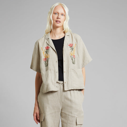 Chemisette brodée en lin | écru "shirt valje linen emb ecru"