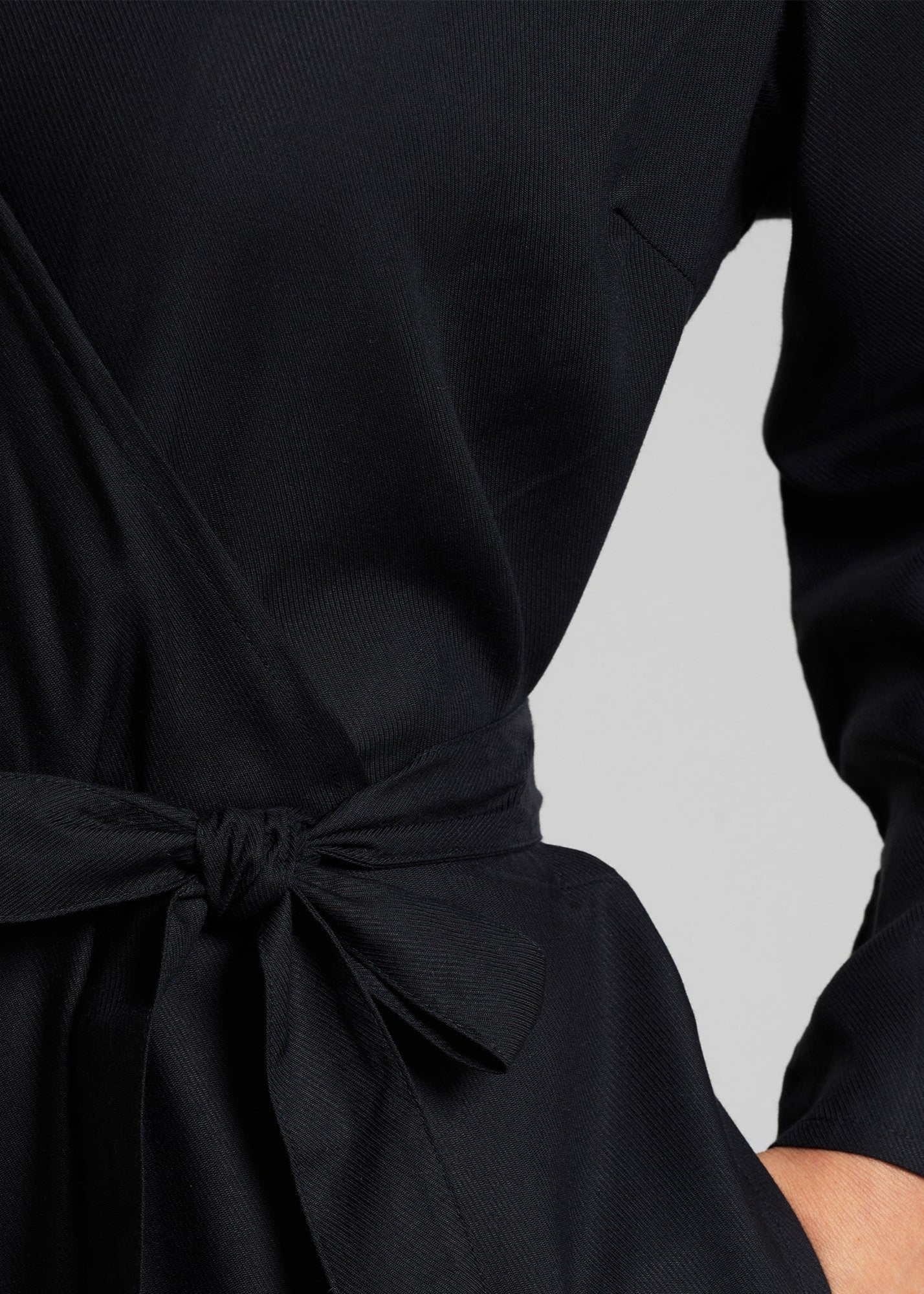 Combinaison longue en tencel | noir "wrap jumpsuit farsta black"