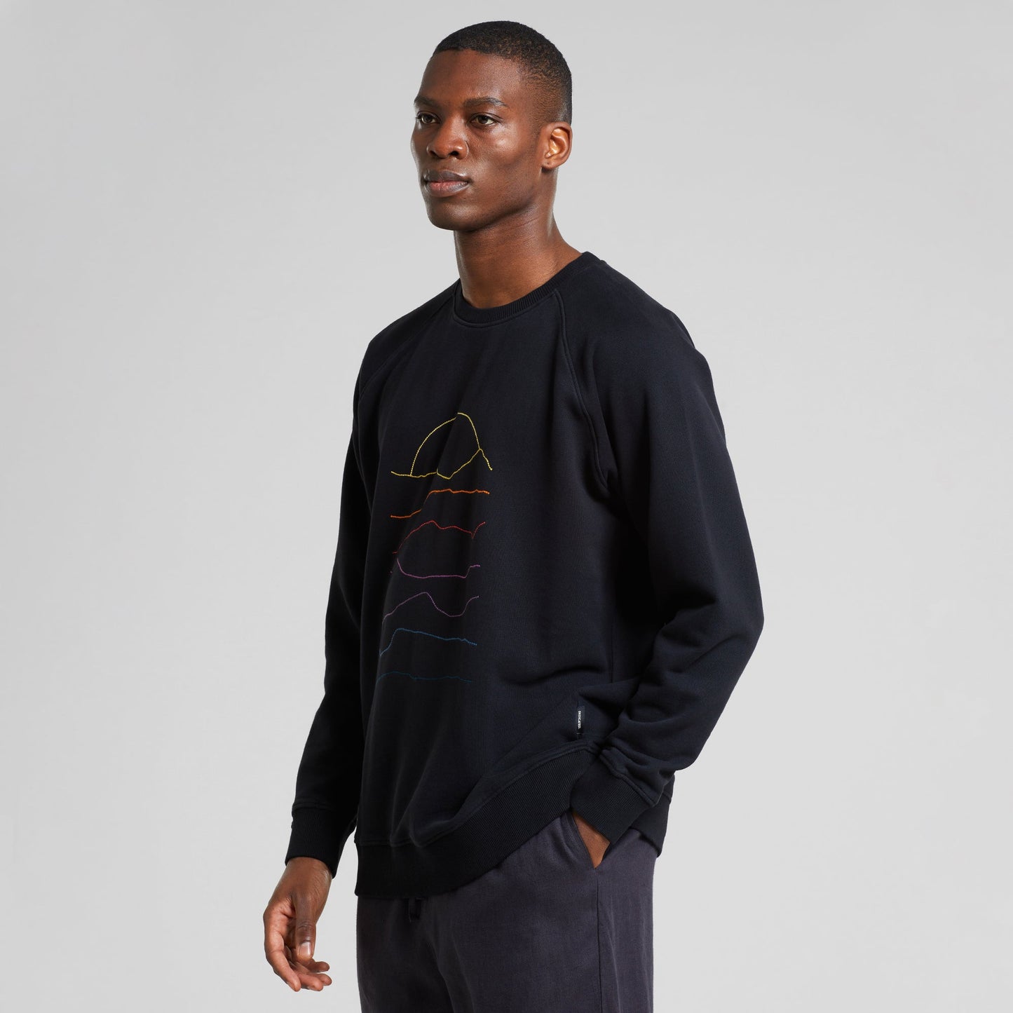 Sweat en coton bio | Noir à motifs "sweatshirt malmoe sunset lines emb black"