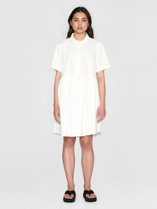 Robe chemise en seersucker en coton bio | Blanc "seersucker short shirt dress egret"