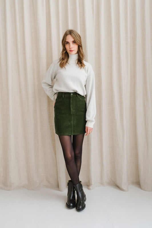 Jupe courte velours en coton bio | Vert foncé "bottle green corduroy marsha skirt"