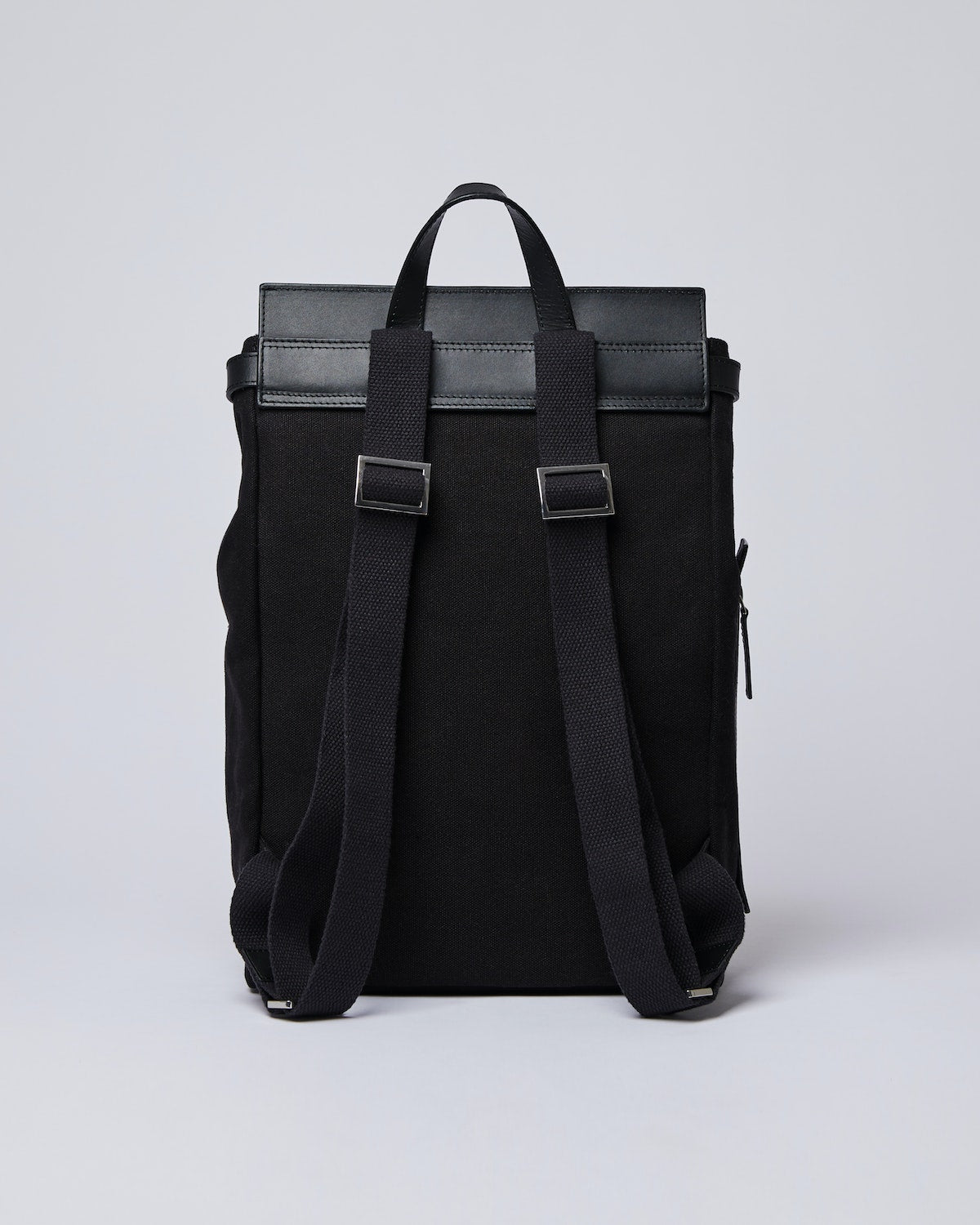 Sac à dos en cuir et coton bio | noir "alva metal hook black with black leather"