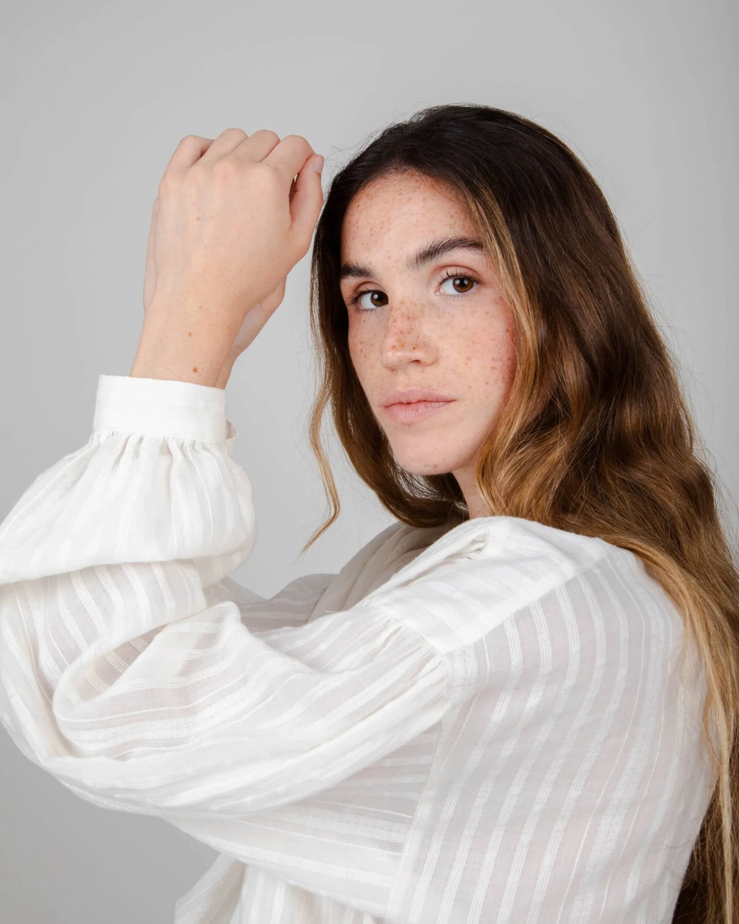Chemise oversize blanche en coton bio - polka dot boho blouse white - white