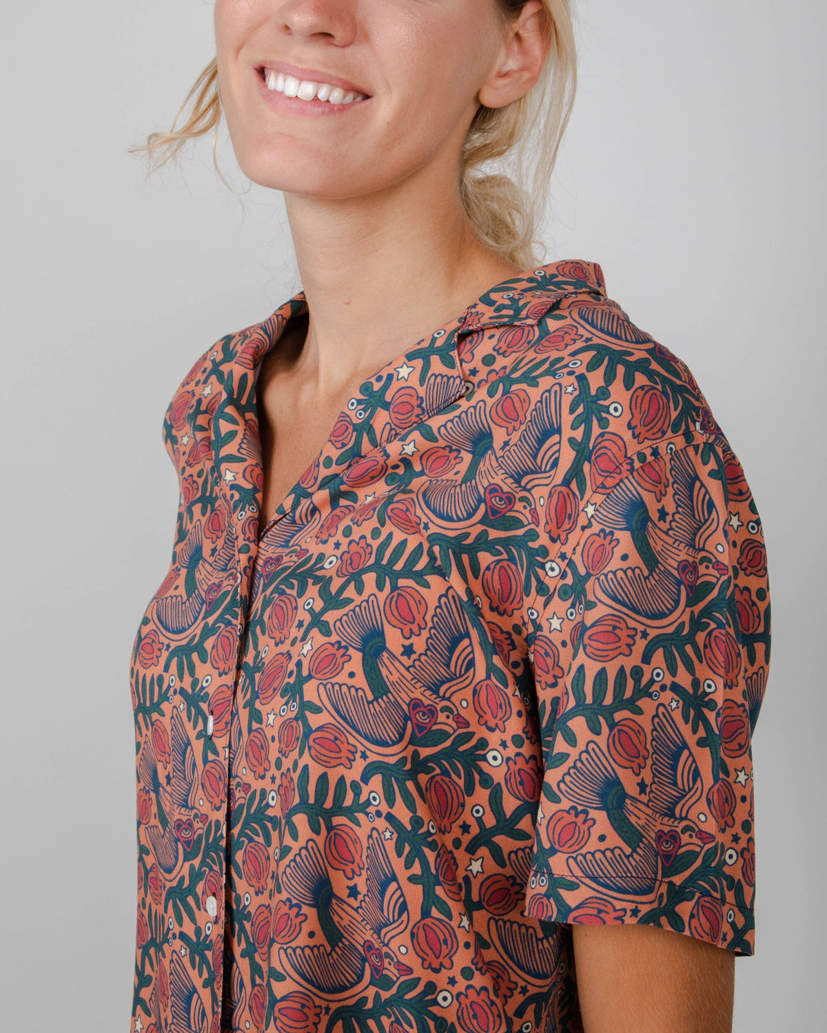 Chemisette à motifs en ecovero | rose "passerine aloha blouse coiro"