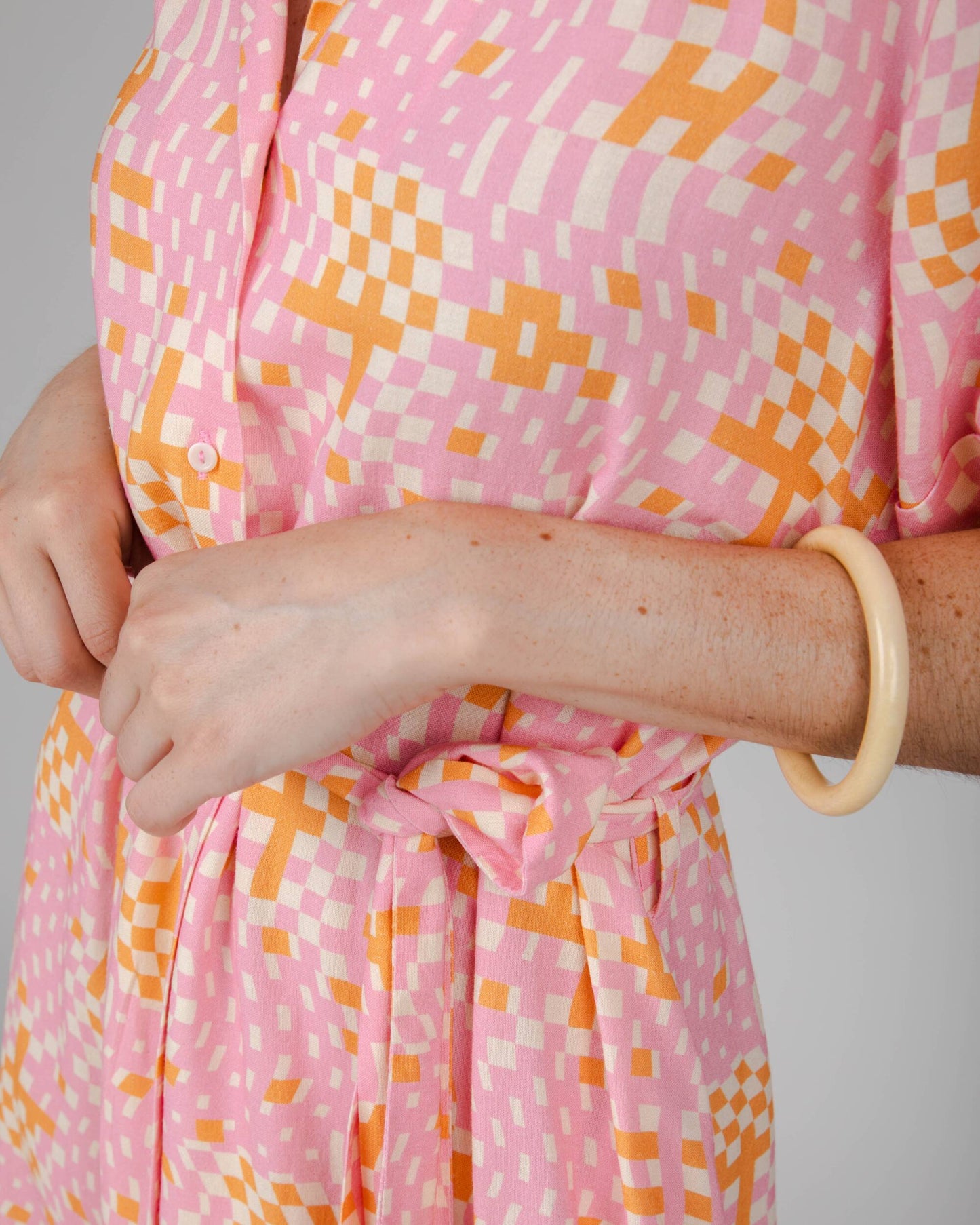 Robe longue à motifs en ecovero et lin | Multicolore "dizzy long dress rose pink"