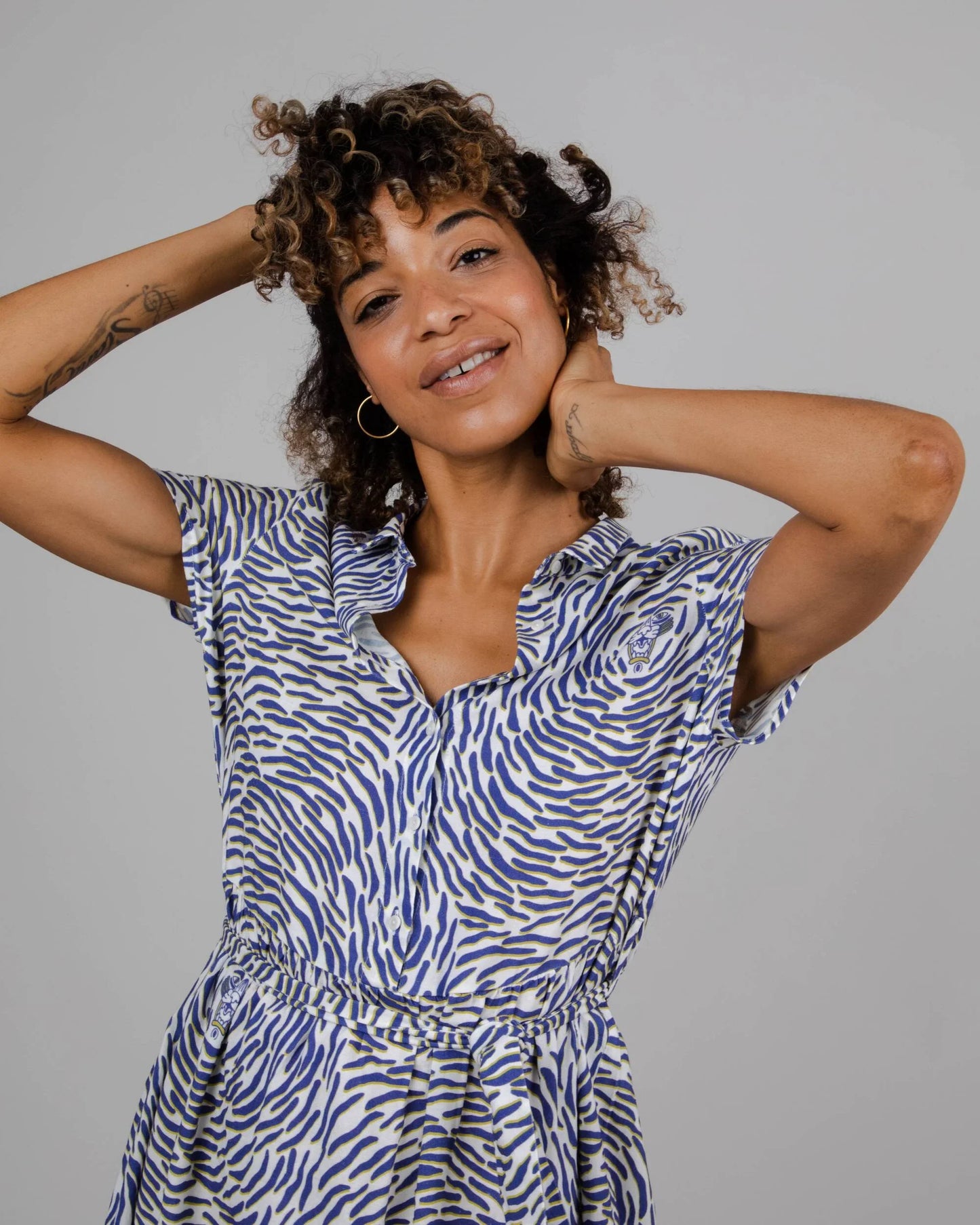 Robe courte à motifs en ecovero et lin - tiger midi dress white - white