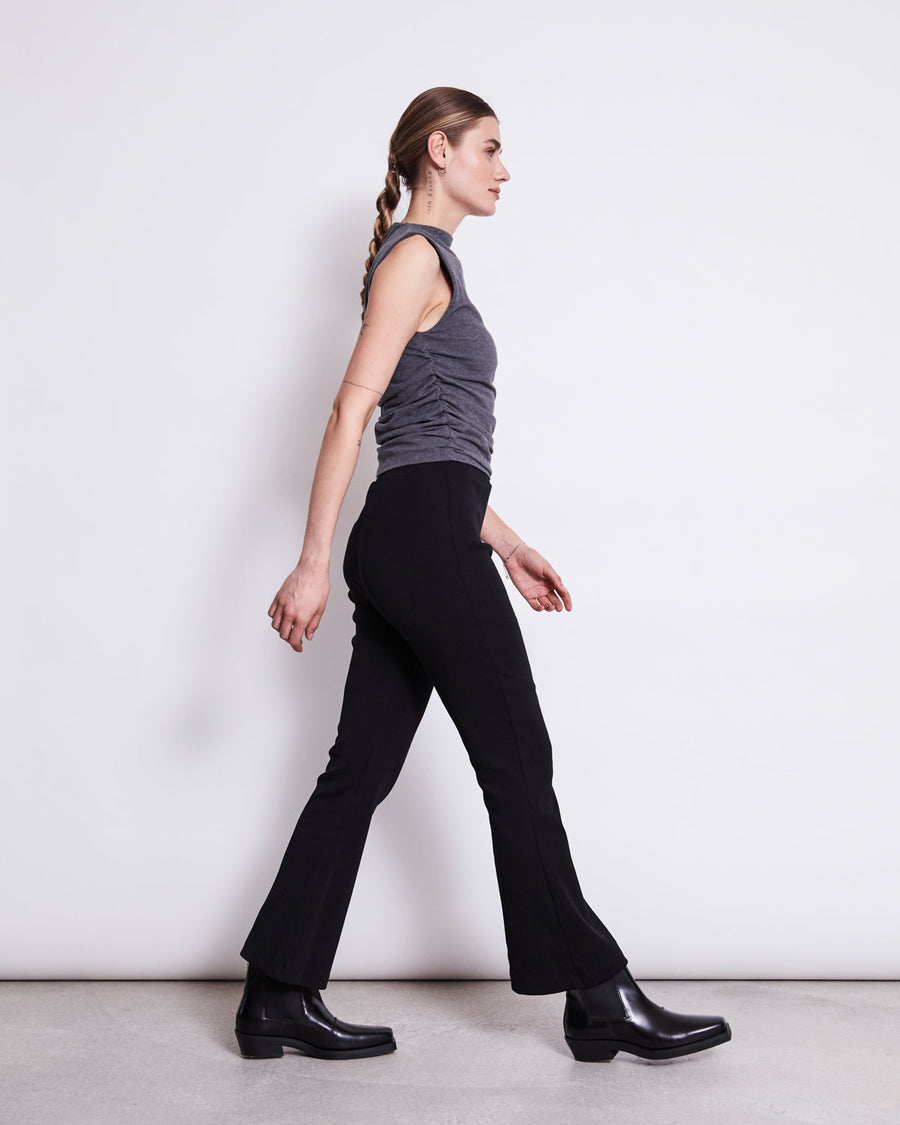 Pantalon flare cropped en coton bio | noir "miosa black"