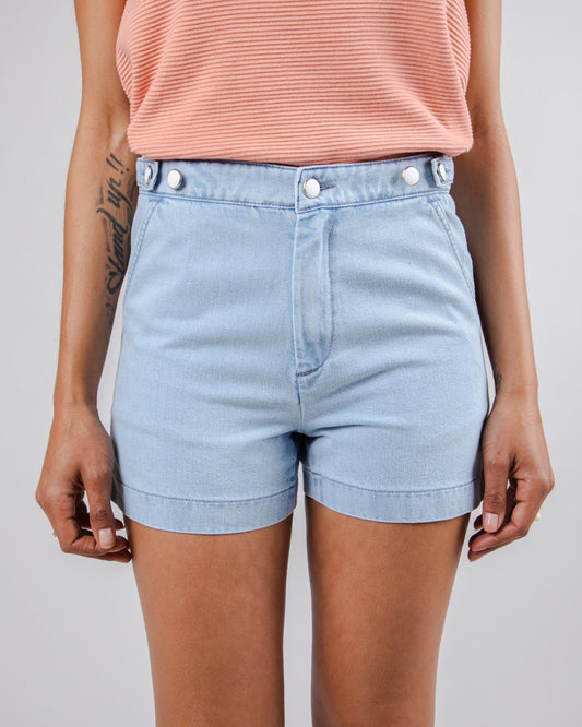 Short en jean bleu clair en coton bio et matière recyclée - lola short light denim