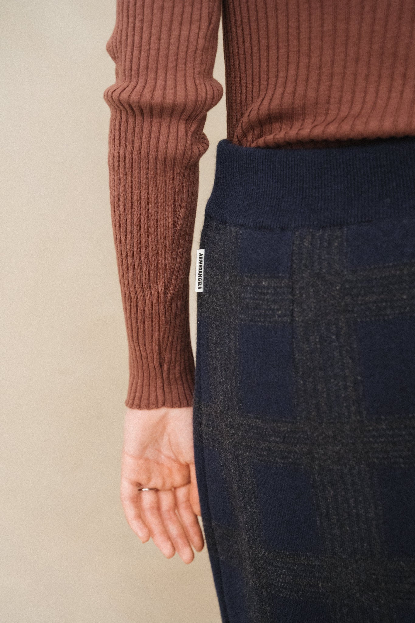 Jupe en coton bio et laine | marine "darlaa check - night sky-steel melange"