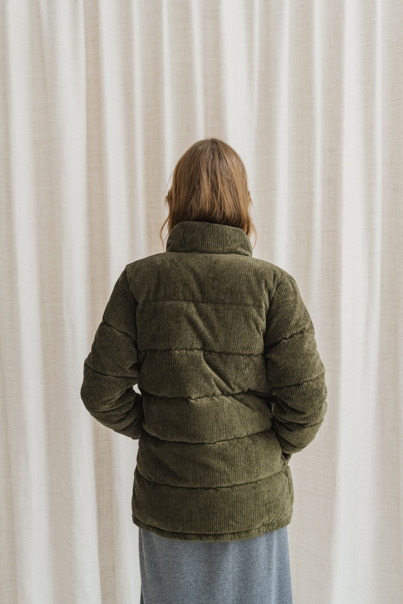 Doudoune velours en matière recyclée | vert "w's cord fjord coat pine needle green"