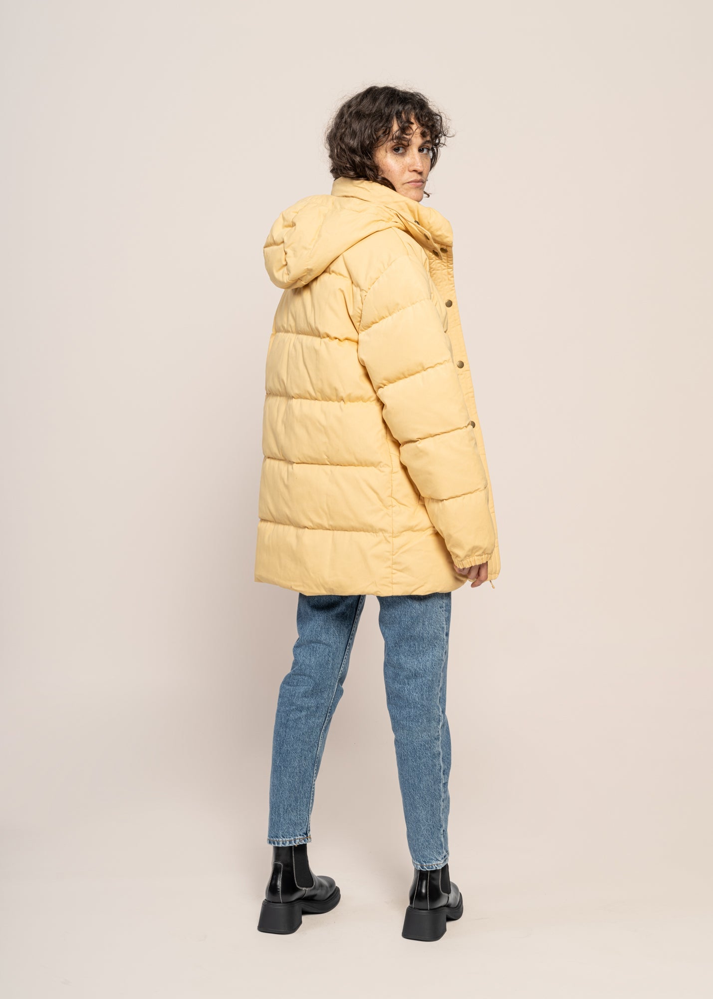 Doudoune en coton bio | jaune "w's cotton down parka beeswax tan"