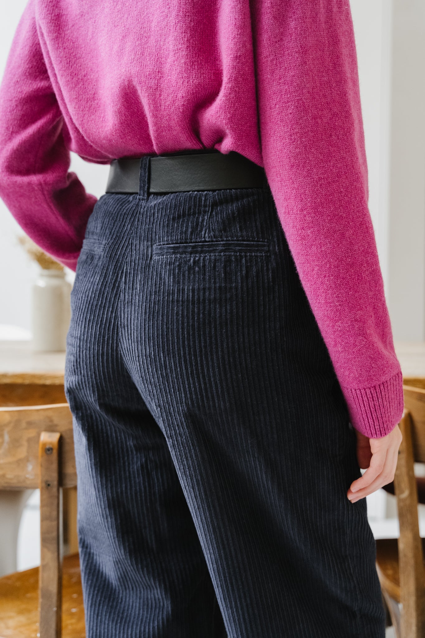 Pantalon velours en coton bio | marine "posey wide high-rise irregular corduroy pant night sky"