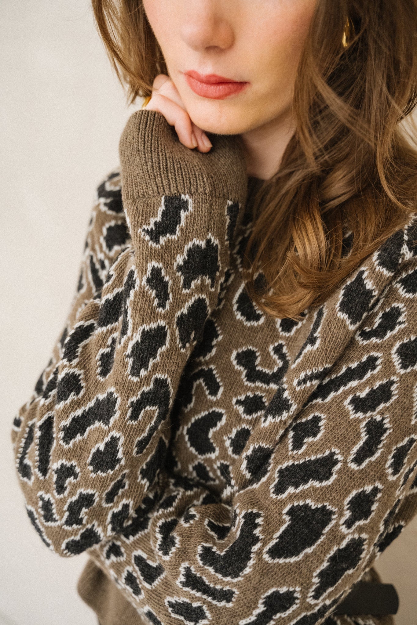 Pull à motif léopard en laine et coton bio | marron "diliriaa leopaa - walnut cream"