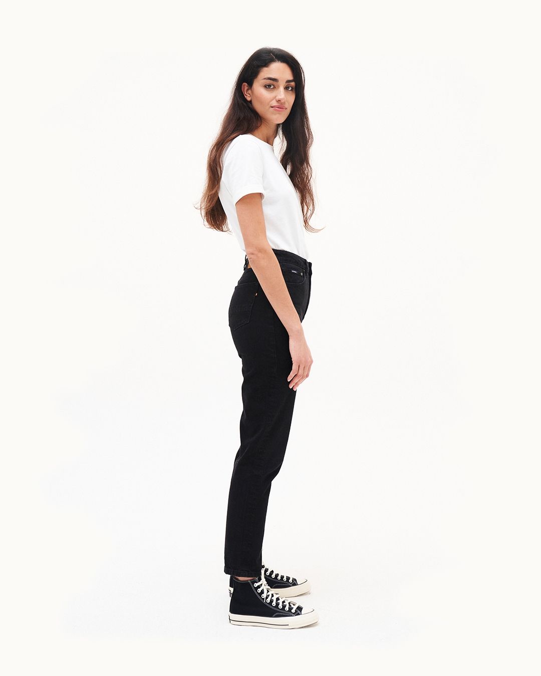 Jean mom en coton bio | noir "nora loose tapered vintage black"