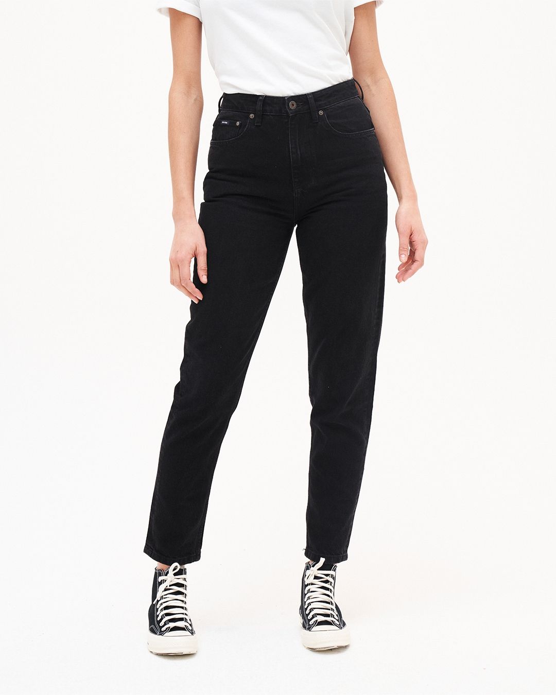 Jean mom en coton bio | noir "nora loose tapered vintage black"