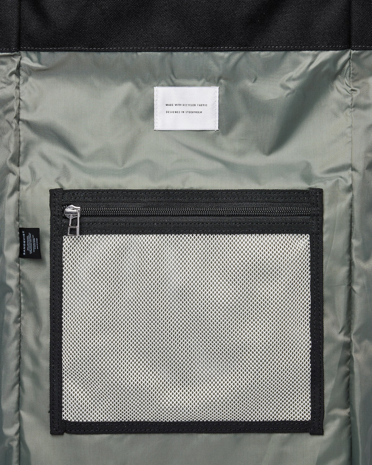 Sac à dos rolltop en matière recyclée | noir "Ilon black"
